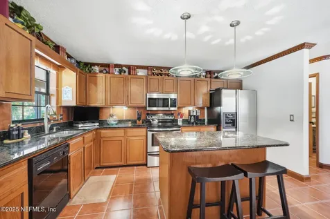12180 Dividing Oaks Trail W Jacksonville FL 32223