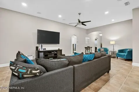 2019 Patriot Ridge Road Jacksonville FL 32221