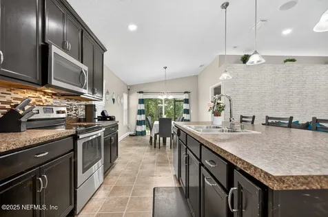 2019 Patriot Ridge Road Jacksonville FL 32221