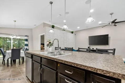 2019 Patriot Ridge Road Jacksonville FL 32221