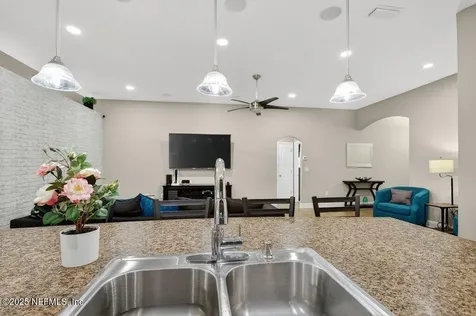 2019 Patriot Ridge Road Jacksonville FL 32221