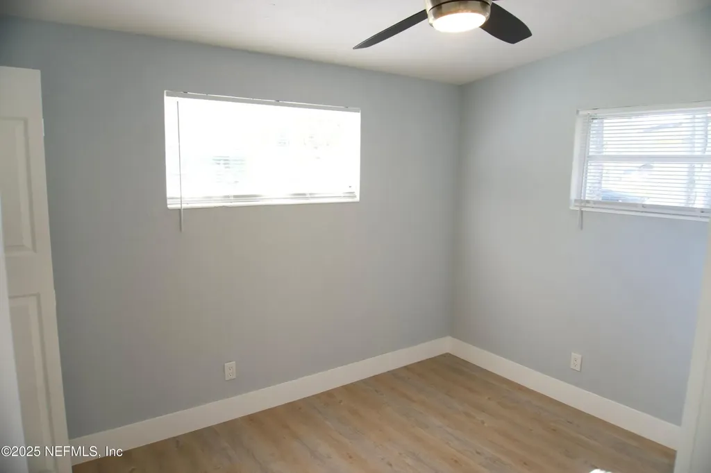 5201 Locksley Avenue Jacksonville FL 32208