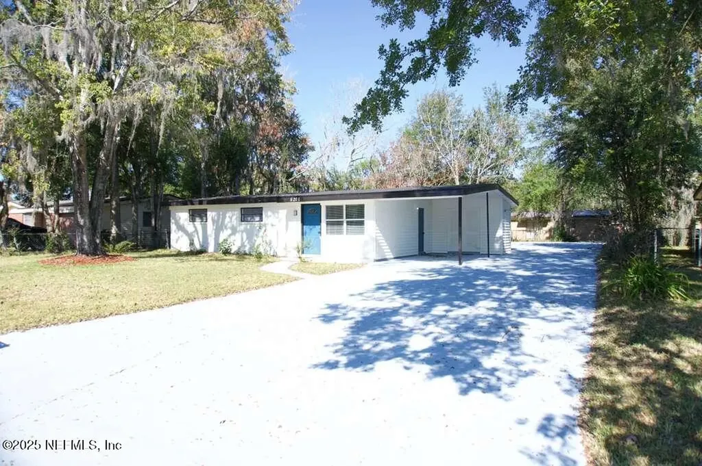 5201 Locksley Avenue Jacksonville FL 32208