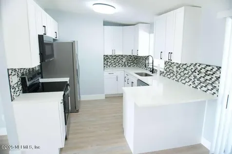 5201 Locksley Avenue Jacksonville FL 32208