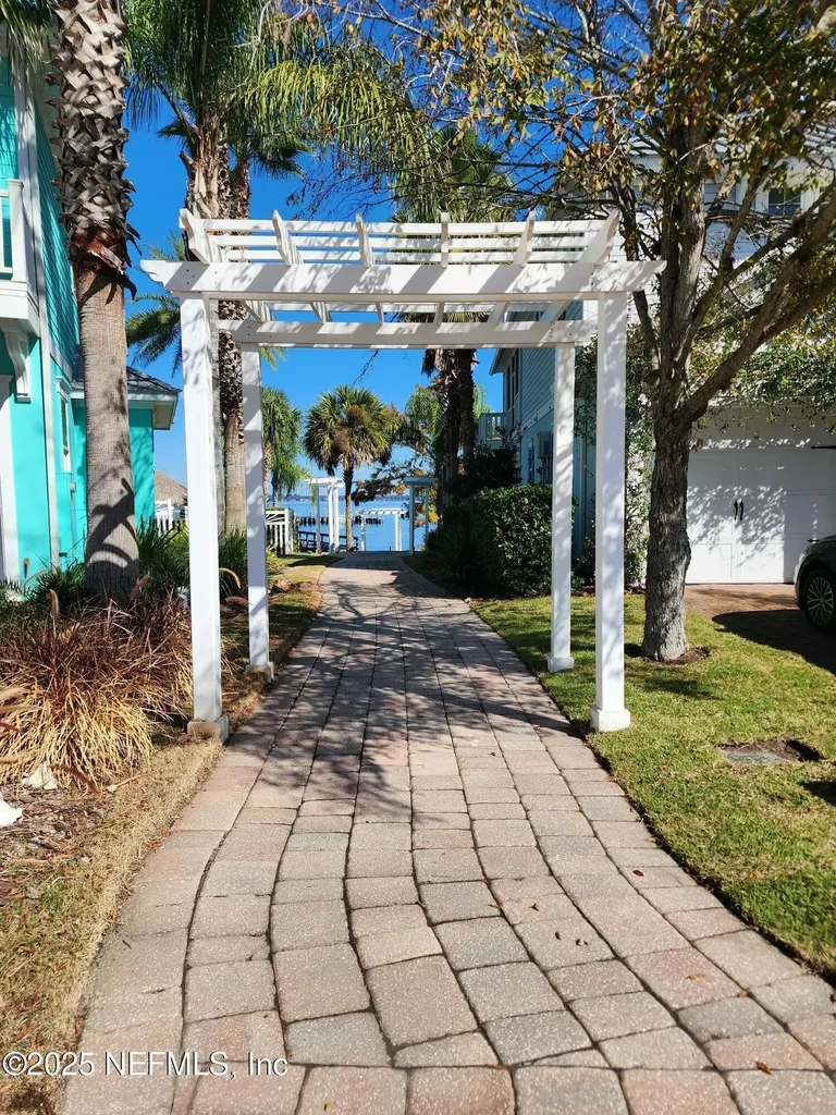 113 Yacht Club Pointe Green Cove Springs FL 32043