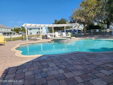 113 Yacht Club Pointe Green Cove Springs FL 32043