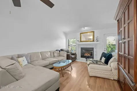 1787 Woodenrail Lane Jacksonville FL 32225