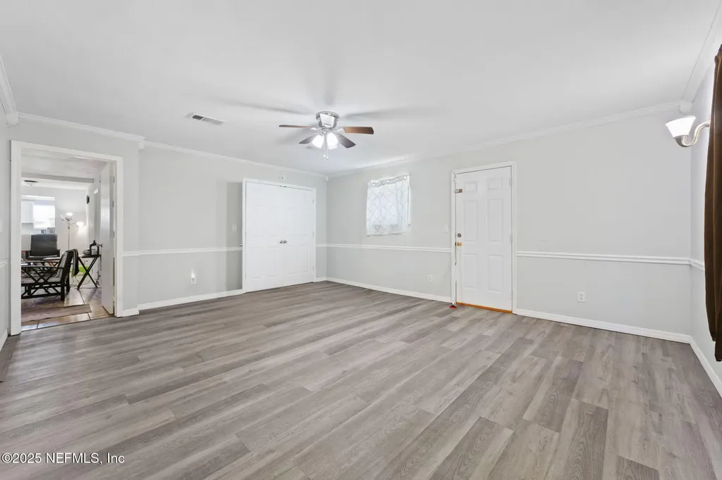 7988 Waxwing Avenue Jacksonville FL 32219