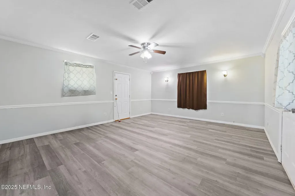 7988 Waxwing Avenue Jacksonville FL 32219