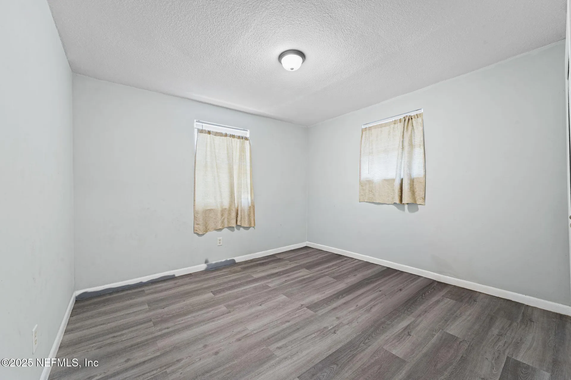7988 Waxwing Avenue Jacksonville FL 32219