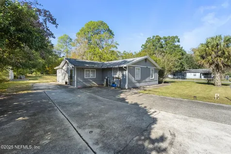 7988 Waxwing Avenue Jacksonville FL 32219
