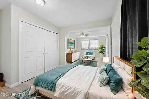 7988 Waxwing Avenue Jacksonville FL 32219