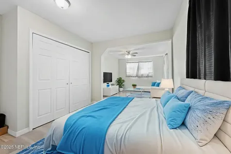 7988 Waxwing Avenue Jacksonville FL 32219