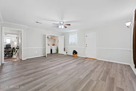 7988 Waxwing Avenue Jacksonville FL 32219