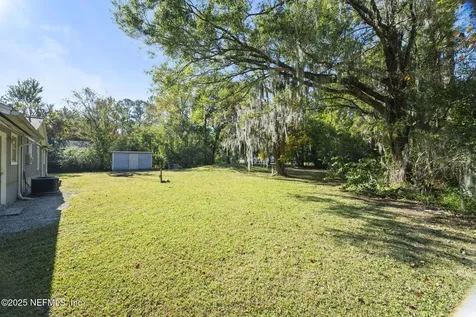 7988 Waxwing Avenue Jacksonville FL 32219