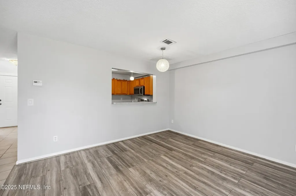 11 Northside Drive S Jacksonville FL 32218