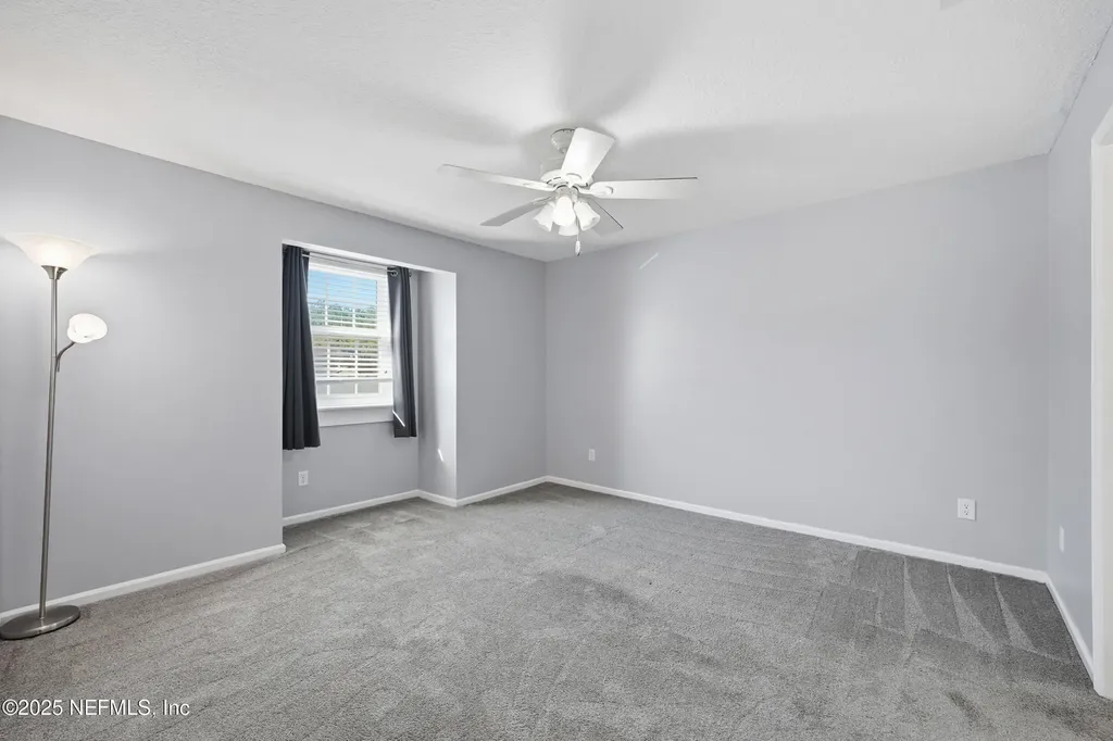 11 Northside Drive S Jacksonville FL 32218
