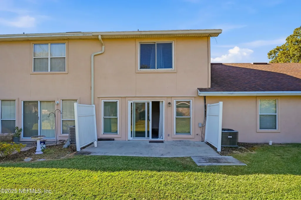 11 Northside Drive S Jacksonville FL 32218