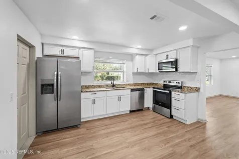 6910 Cartier Circle Jacksonville FL 32208