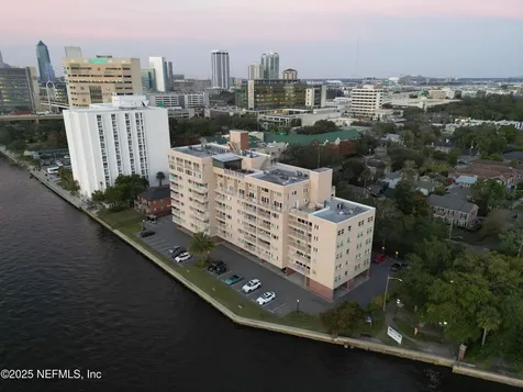 1590 Le Baron Avenue Jacksonville FL 32207