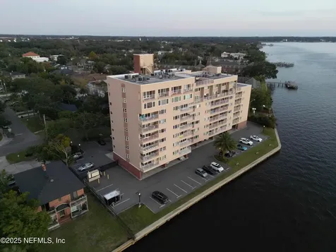 1590 Le Baron Avenue Jacksonville FL 32207