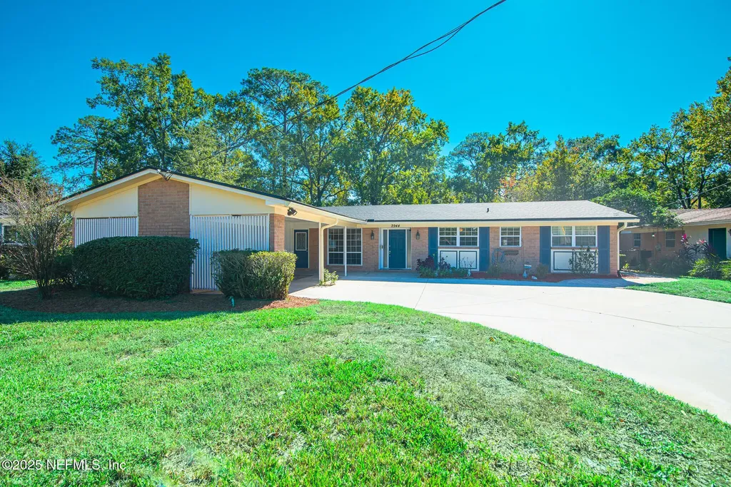 2944 Madrid Avenue E Jacksonville FL 32217