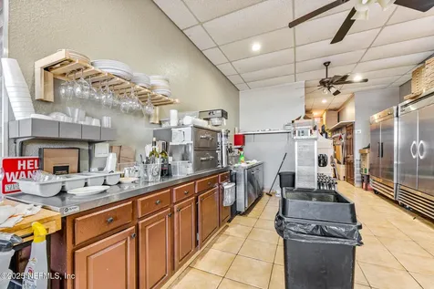 325 E Merritt Island Causeway Merritt Island FL 32952