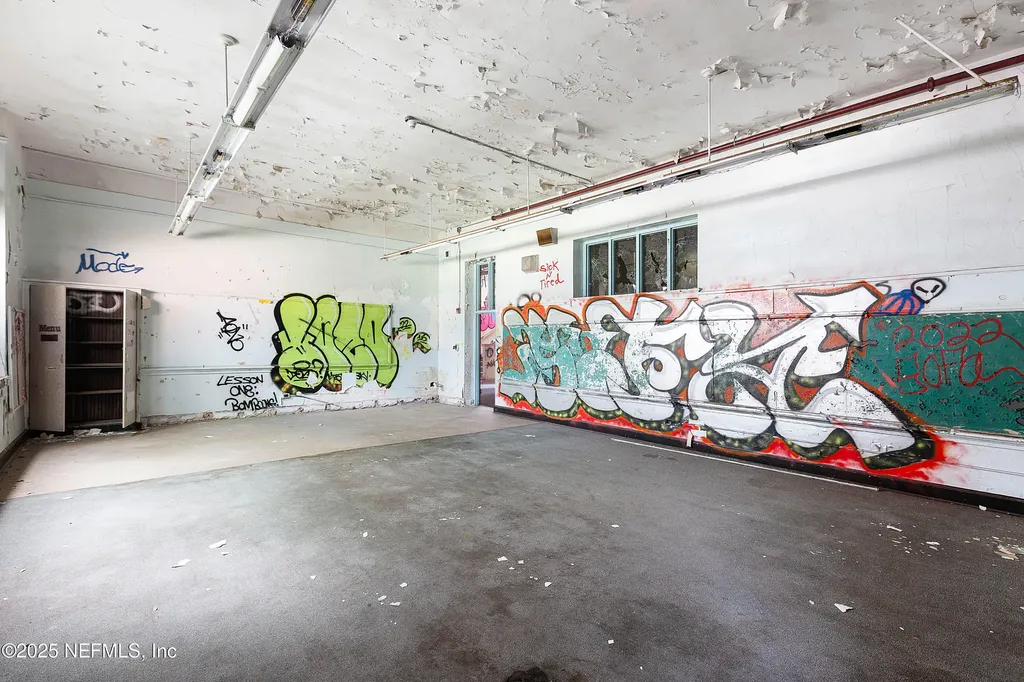1221 E 16th Street Jacksonville FL 32206