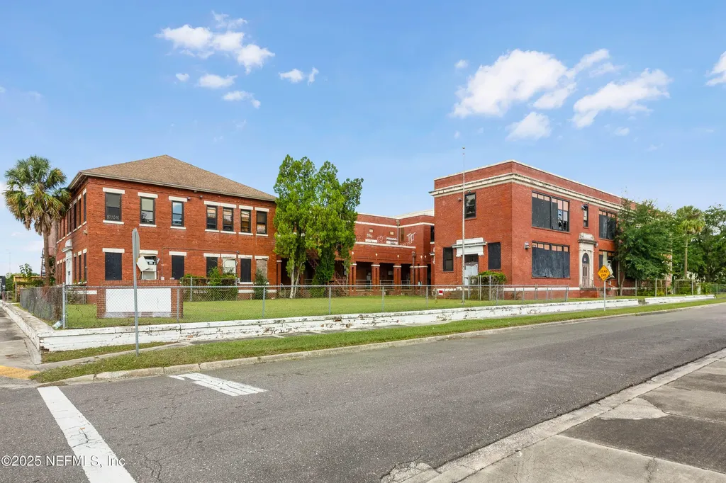 1221 E 16th Street Jacksonville FL 32206