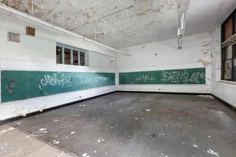 1221 E 16th Street Jacksonville FL 32206