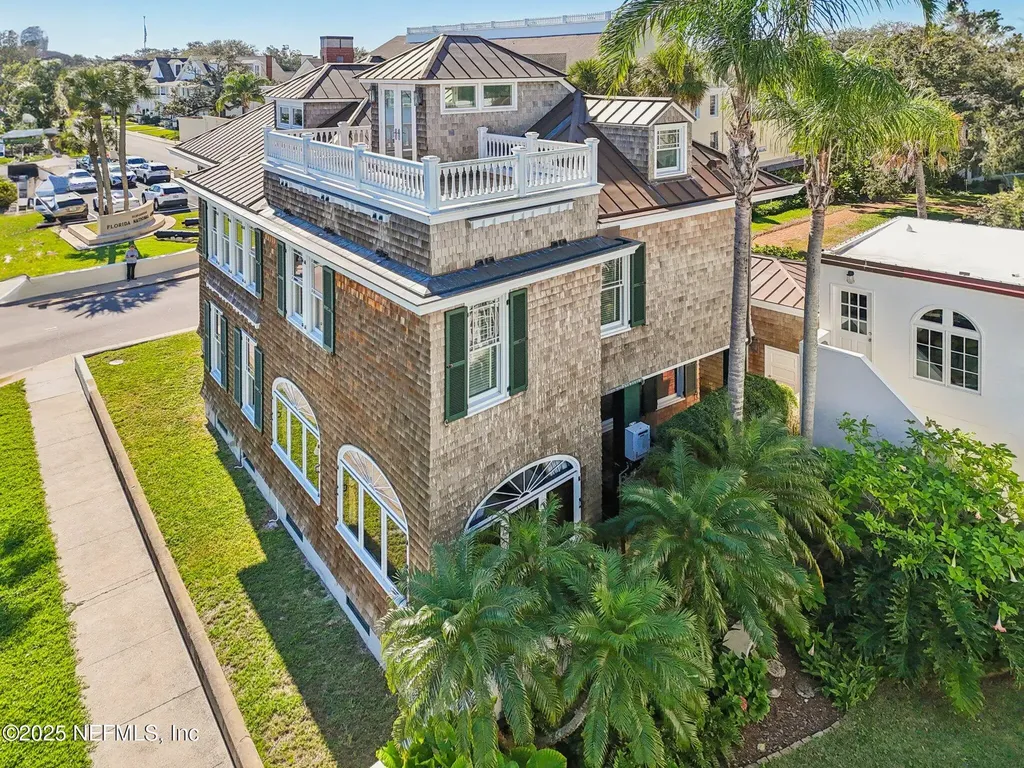 178 Avenida Menendez St. Augustine FL 32084