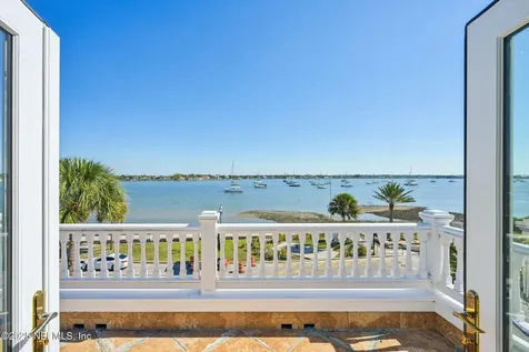 178 Avenida Menendez St. Augustine FL 32084