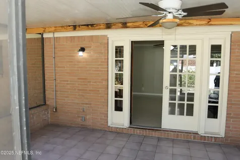 6811 Hermitage Road Jacksonville FL 32277