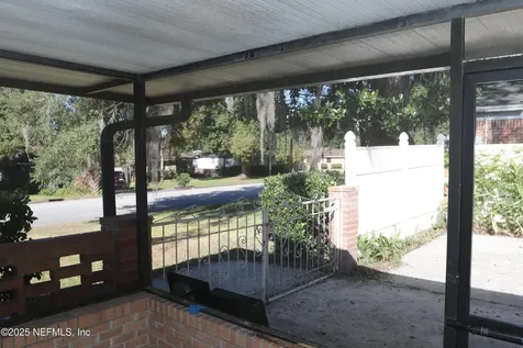 6811 Hermitage Road Jacksonville FL 32277