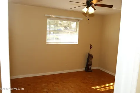 6811 Hermitage Road Jacksonville FL 32277