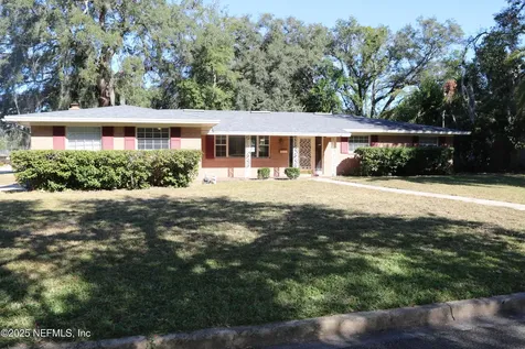 6811 Hermitage Road Jacksonville FL 32277