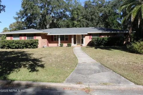 6811 Hermitage Road Jacksonville FL 32277