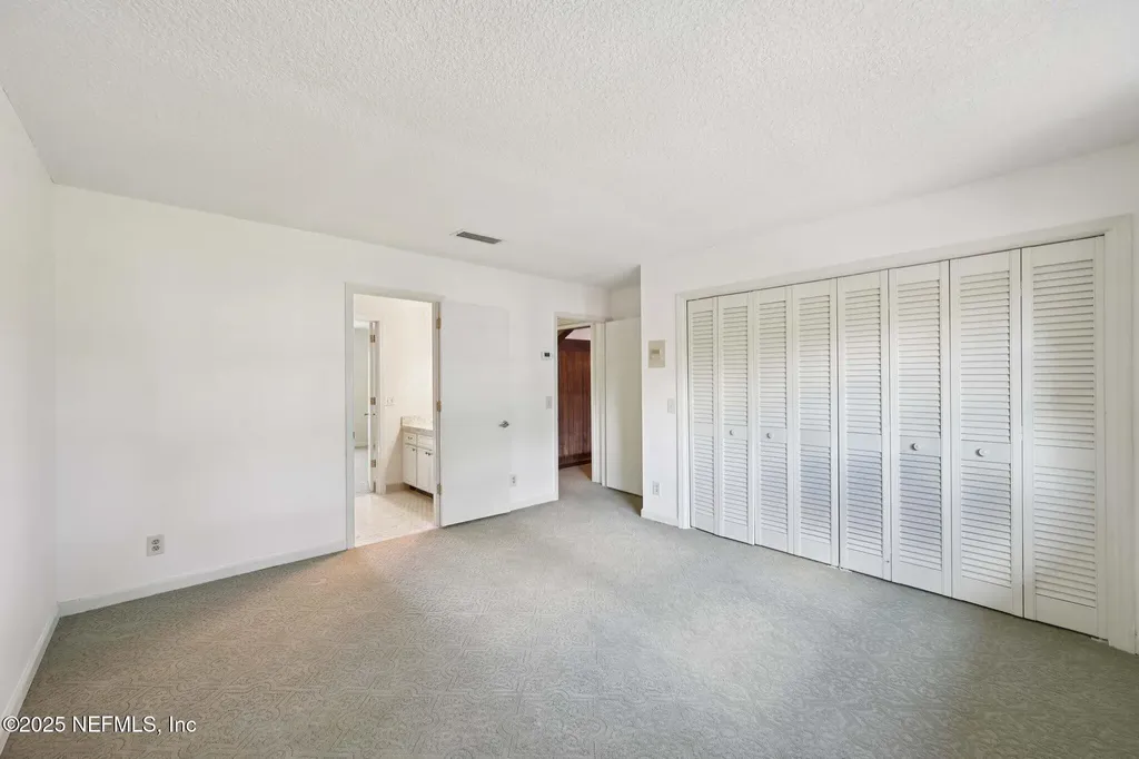 3707 Cathedral Oaks Place S Jacksonville FL 32217