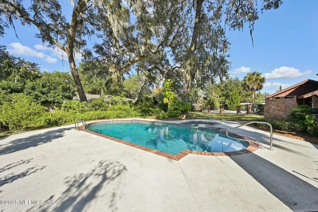 3707 Cathedral Oaks Place S Jacksonville FL 32217
