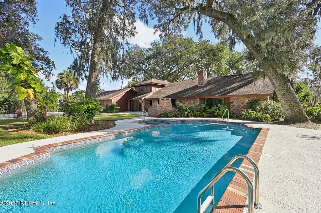 3707 Cathedral Oaks Place S Jacksonville FL 32217