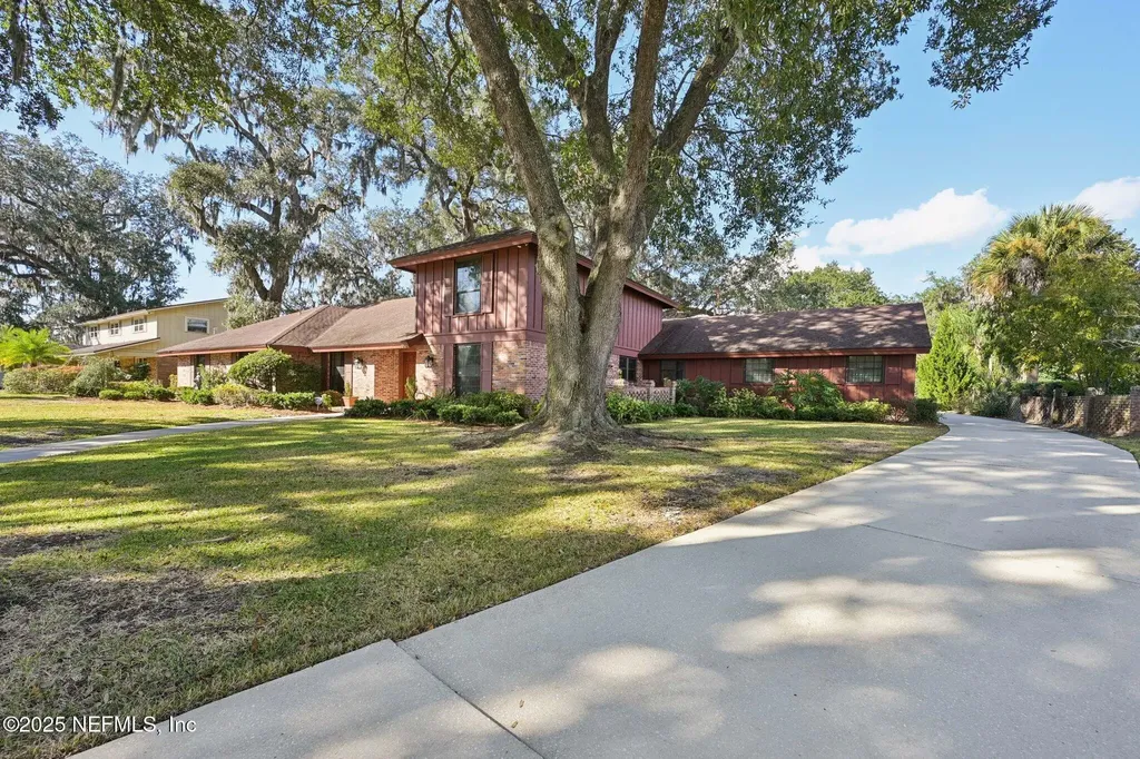 3707 Cathedral Oaks Place S Jacksonville FL 32217