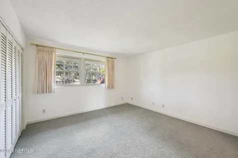 3707 Cathedral Oaks Place S Jacksonville FL 32217