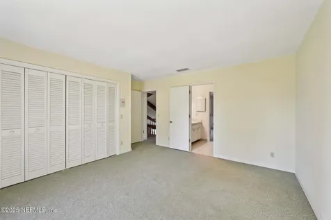 3707 Cathedral Oaks Place S Jacksonville FL 32217
