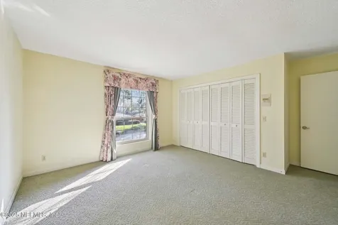 3707 Cathedral Oaks Place S Jacksonville FL 32217