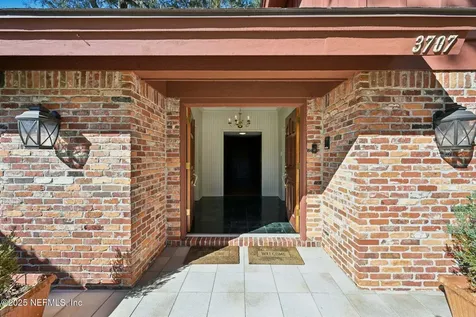 3707 Cathedral Oaks Place S Jacksonville FL 32217