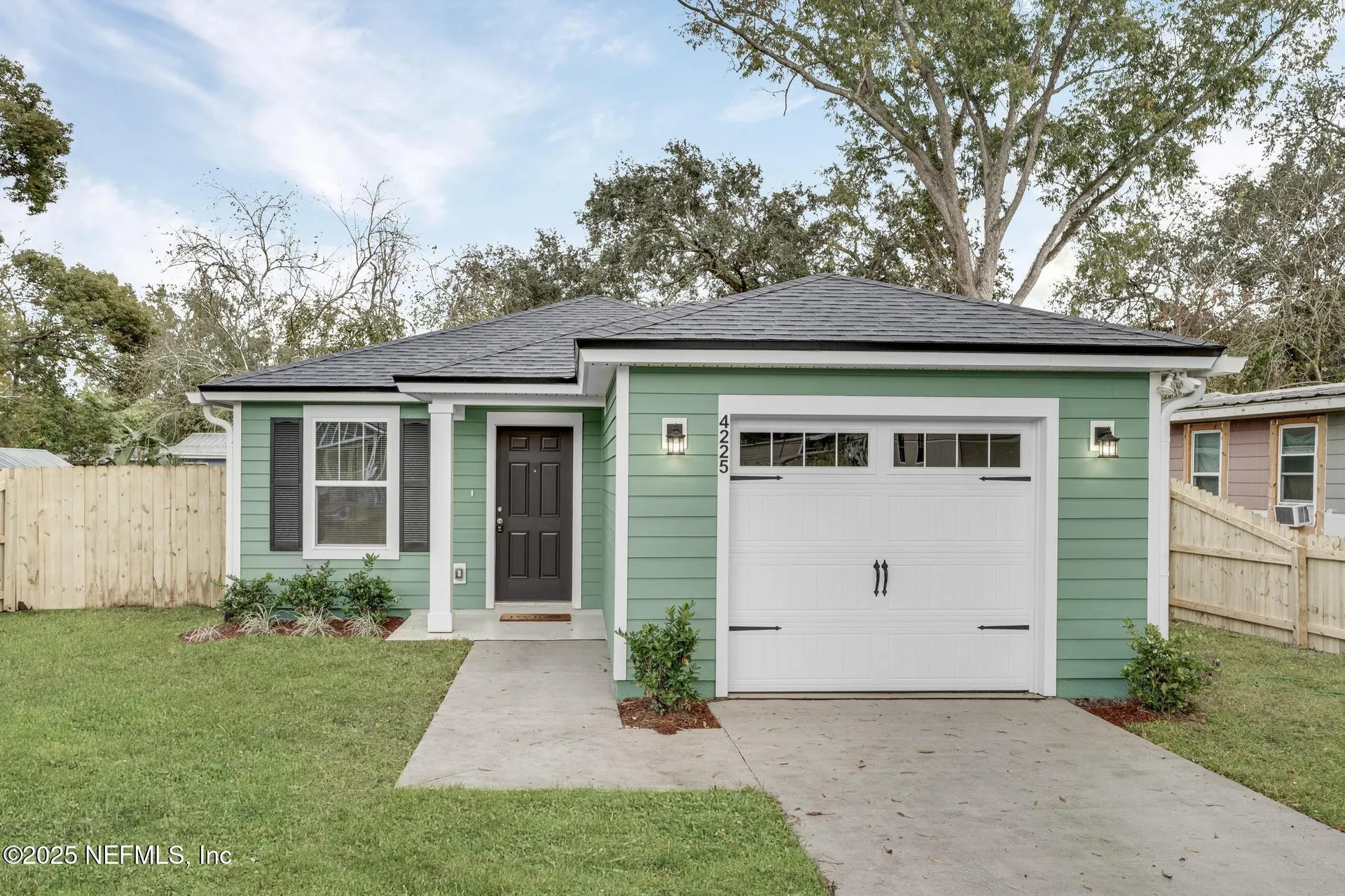 4225 Mc Arthur Street Jacksonville FL 32207