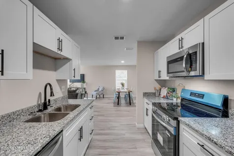 4225 Mc Arthur Street Jacksonville FL 32207