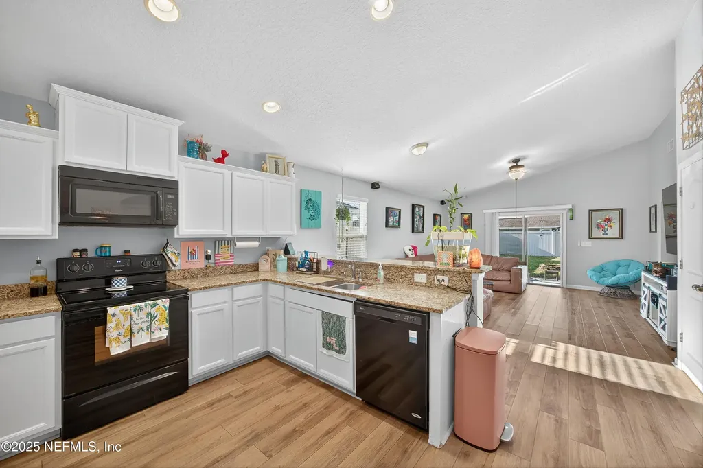 3286 Hidden Meadows Court Green Cove Springs FL 32043