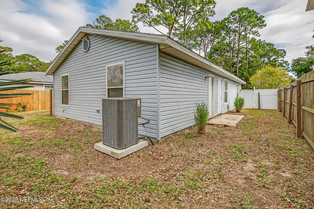 1528 Jordan Street Atlantic Beach FL 32233