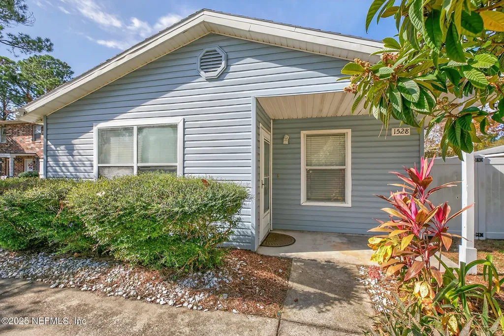 1528 Jordan Street Atlantic Beach FL 32233